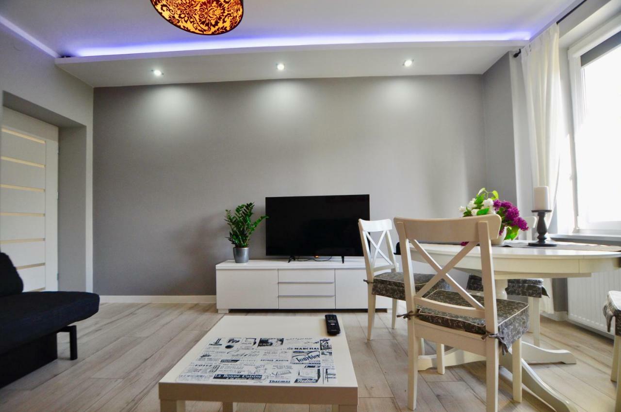 Apartament Grey Busko-Zdroj Bagian luar foto